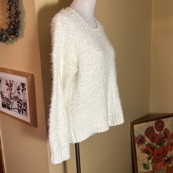 SHOW ME YOUR MUMU Size Medium Fuzzy Crop Varsity Sweater Nubby Ecru Ivory Soft - Picture 3 of 16